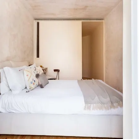 Konukevi Archi-pelago Alfama Design 3*