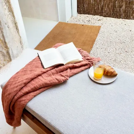 Affittacamere Archi-pelago Alfama Design 2*
