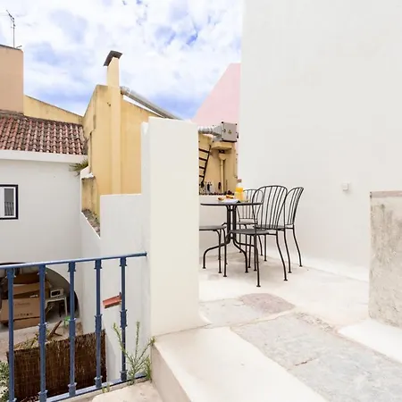 Archi-pelago Alfama Design 2*