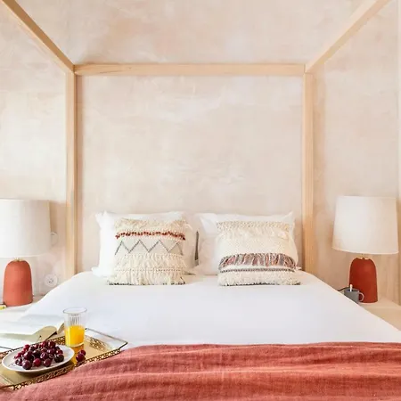 Archi-pelago Alfama Design Gæstehus 3*