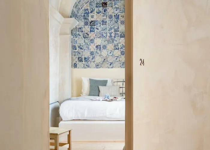 Archi-pelago Alfama Design